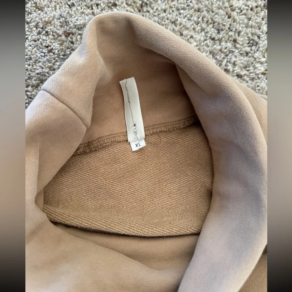 Nap Lounge Boxy Turtleneck Sweatshirt Camel Tan Cowl Neck Oversized Baggy
Sz XL - Picture 11 of 12